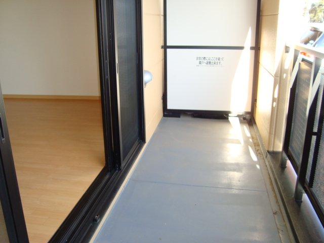 アメニティ　ヒルズ203号室 ベランダ