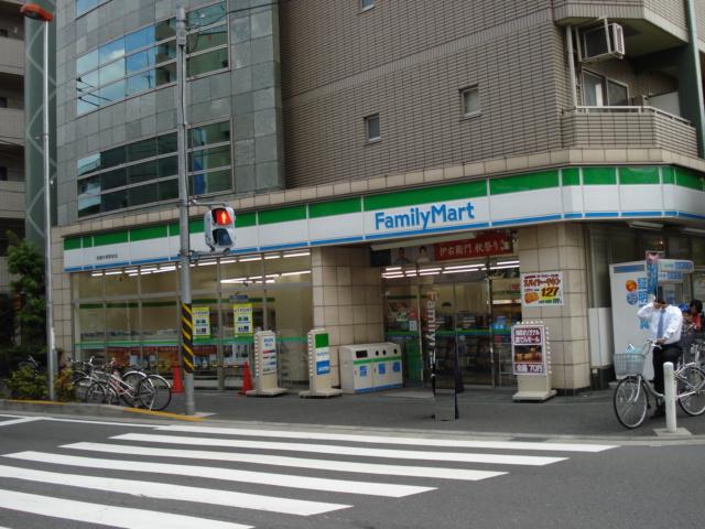 Ｐａｃｅ ファミリーマート武蔵中原駅前店まで485ｍ