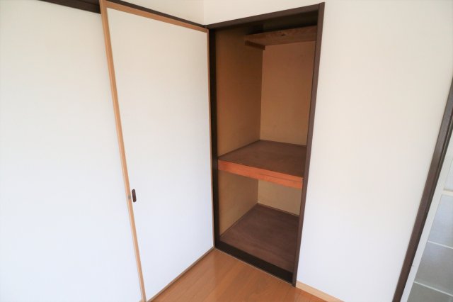 イルマーレ１番館202号室 収納