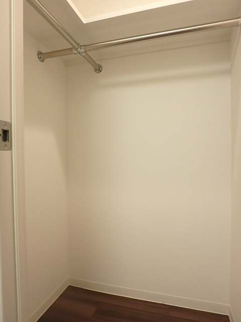 セレニティコート虎ノ門13階 ウォークインクローゼット付！