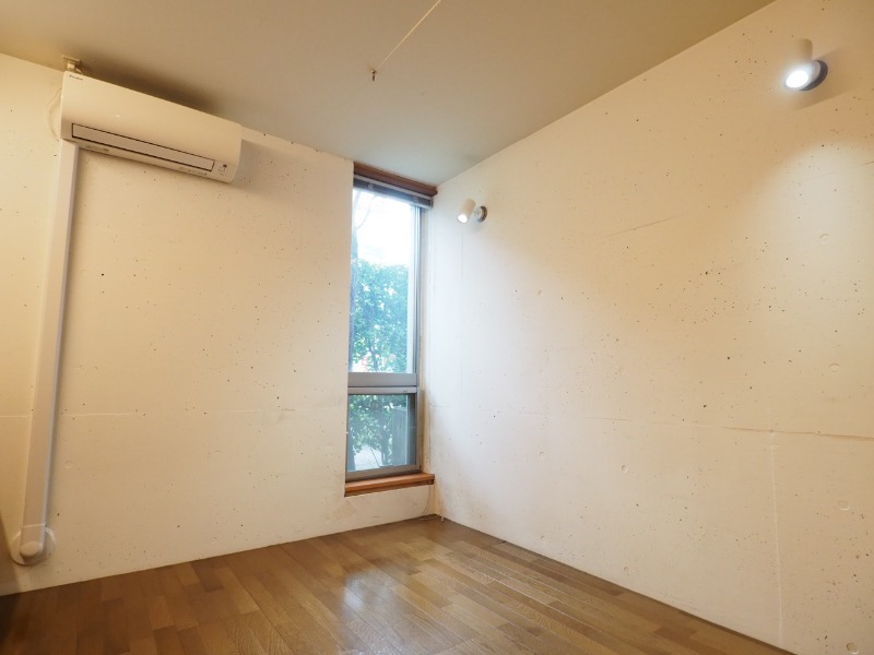 NTPRレジデンス下馬1階 寝室