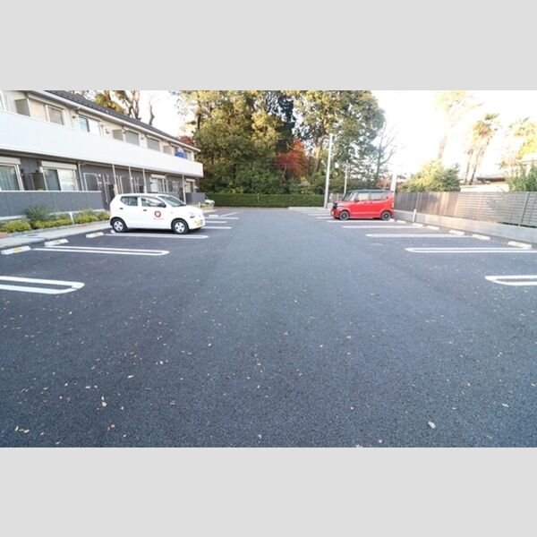 Casa date　B 駐車場