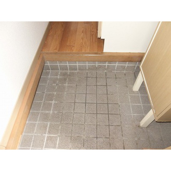 スペースＫⅡ0102号室 玄関