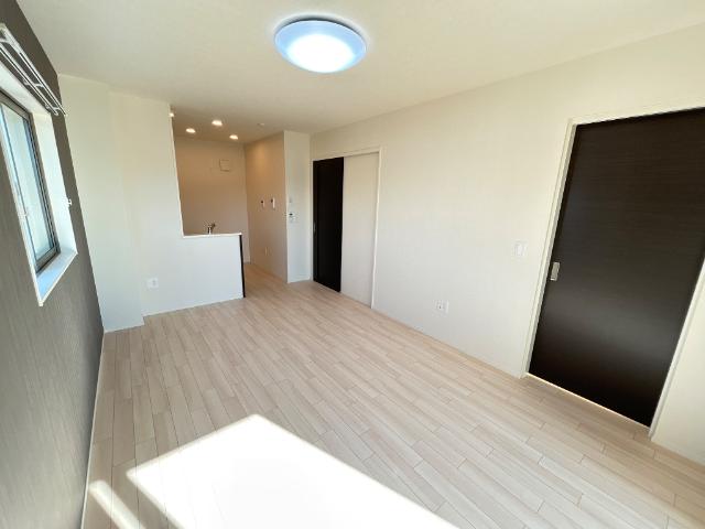 ウィズダム　コート201号室 リビング