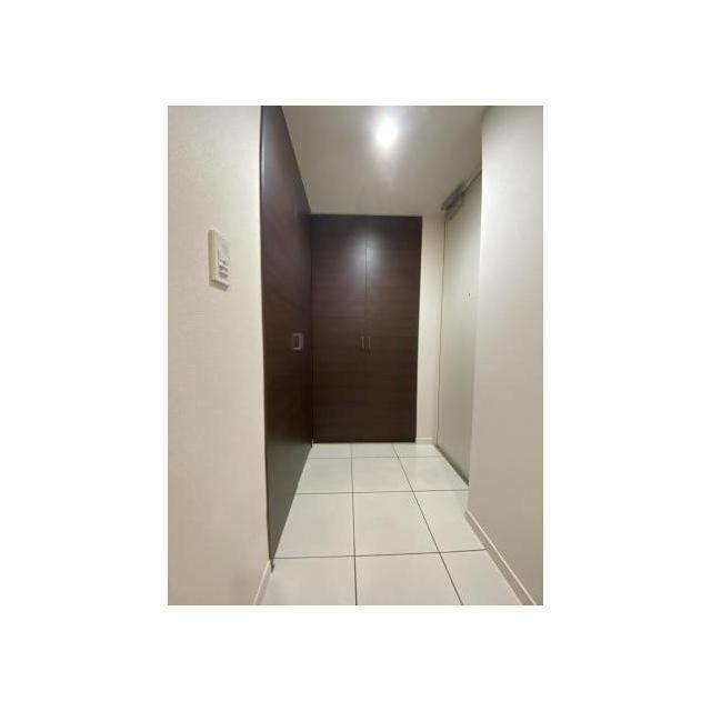 新宿7丁目マンション地下1階 玄関