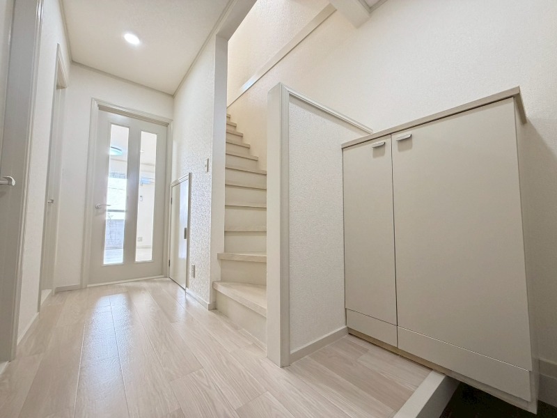 曽谷タウンハウス1階 玄関