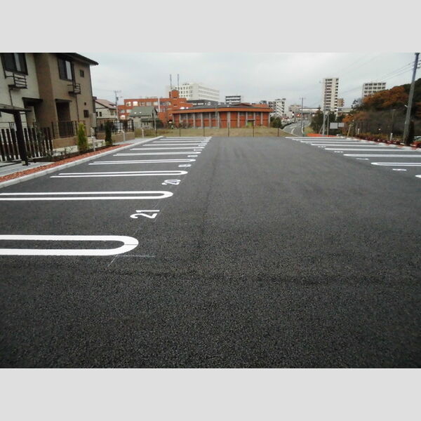 ヴィラージュ　A 駐車場