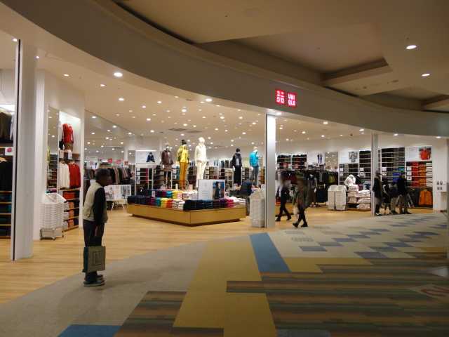 クレスト ユニクロイオンモール浦和美園店まで1,147ｍ