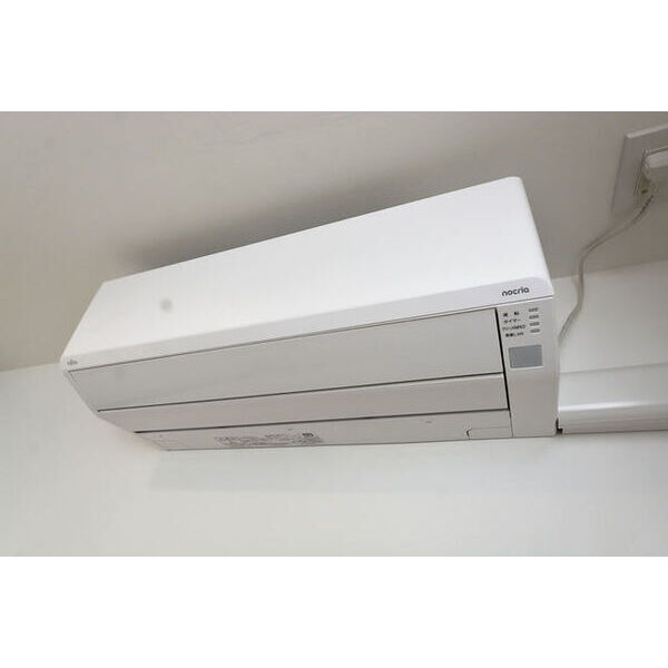 サリースマイル参番館0103号室 エアコン