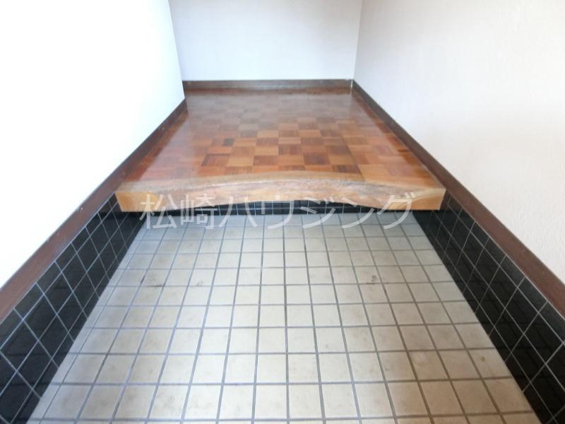 西落合３丁目戸建 玄関