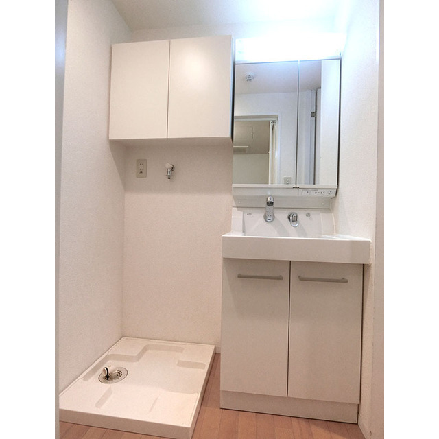 アンリシェール橋本Ｂ 独立洗面化粧台＆室内洗濯機置き場