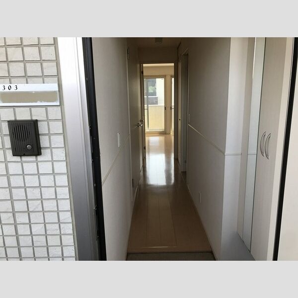 コモレビ大蔵　F303号室 E303号室　玄関