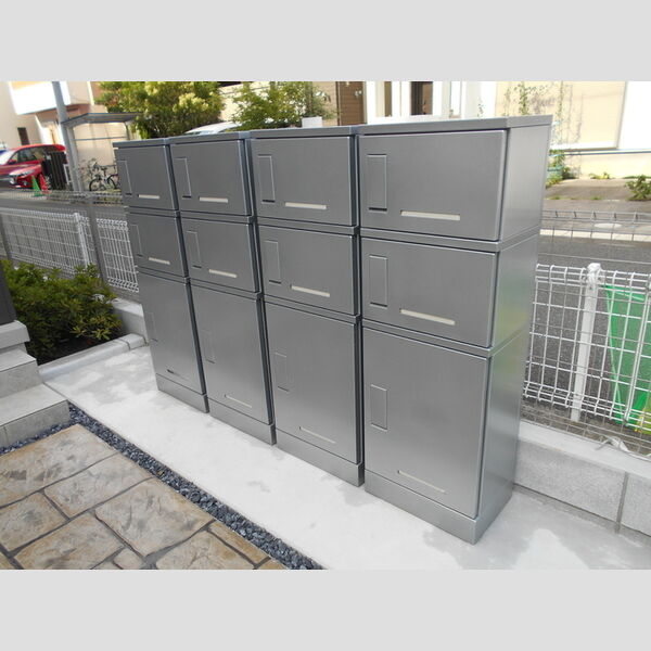 ロイヤルヒル越谷 宅配ボックス