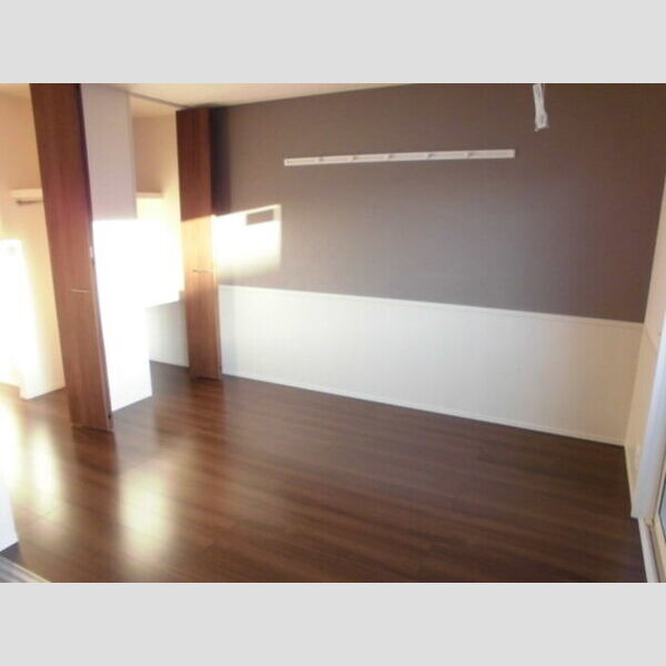 ラ・ピーノ　7103号室 洋室