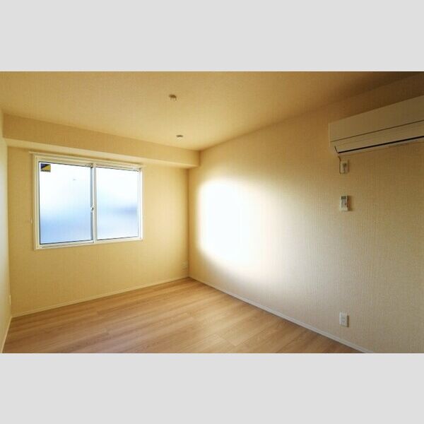 ルガーセグーロ　LugarSeguro105号室 洋室