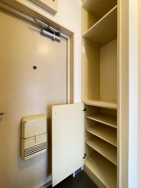 スカイコート落合209号室 シューズBOX