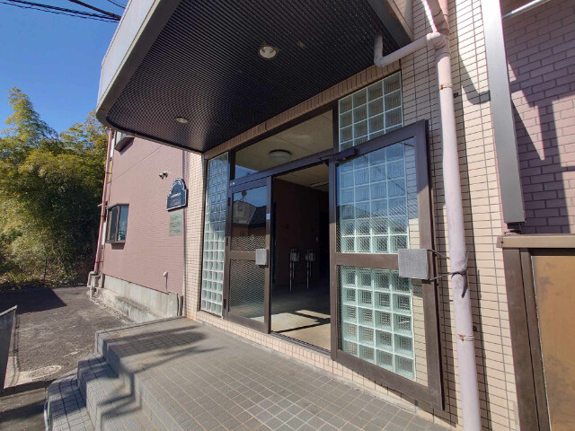 サンアベニューリヴァトン2階 エントランス