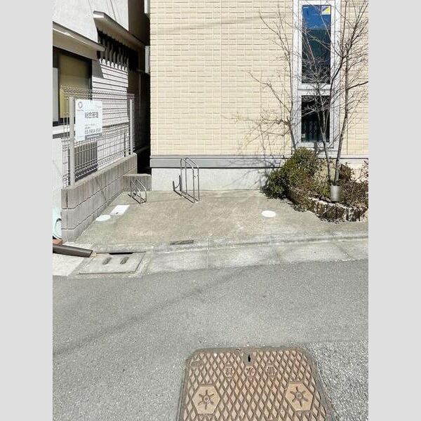 ル・ボヌール パークサイド 駐輪場