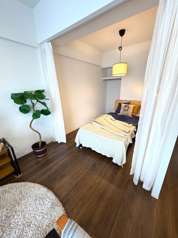 SUNBRIGHT OGIKUBO ※写真は703号室（5号室は反転）