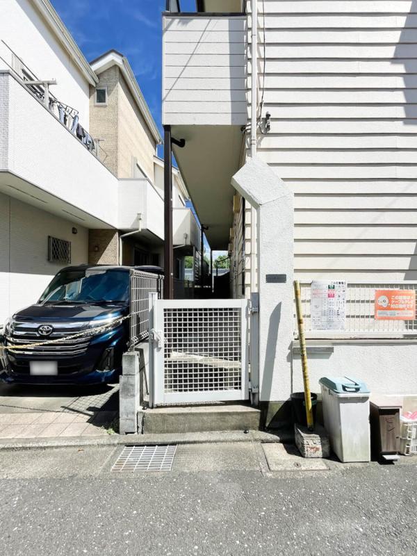 ヴィレッヂストン分梅2階 エントランス