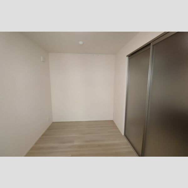 セレスティア大島203号室 洋室