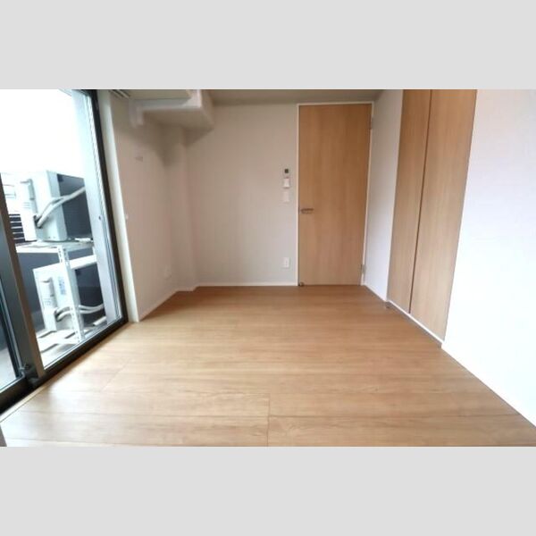 サンジョイアゼロ202号室 洋室5、5帖