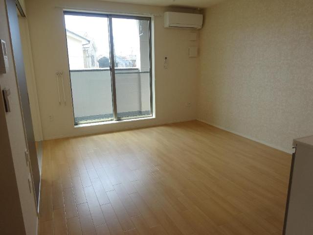 アイリスガーデンⅠ201号室 リビングダイニング