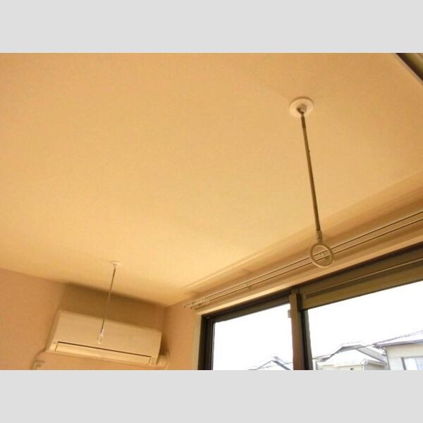 アンシャンテ東方102号室 室内物干し