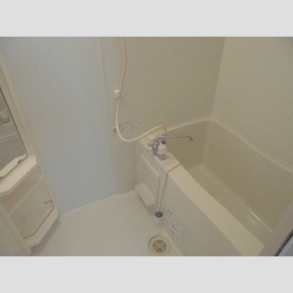 メゾン ド コンフォール108号室 ♪お風呂に浸かって疲れを癒しませんか♪