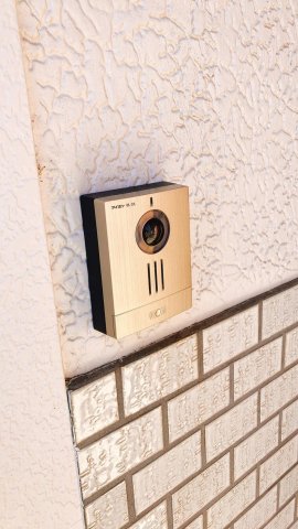 TKハウス西浦和 玄関はモニターホン付き