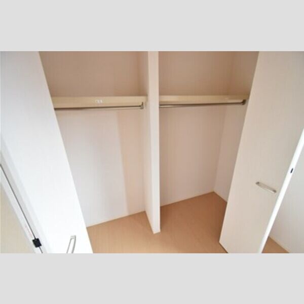 ハイネスCDFE　F201号室 クローゼット
