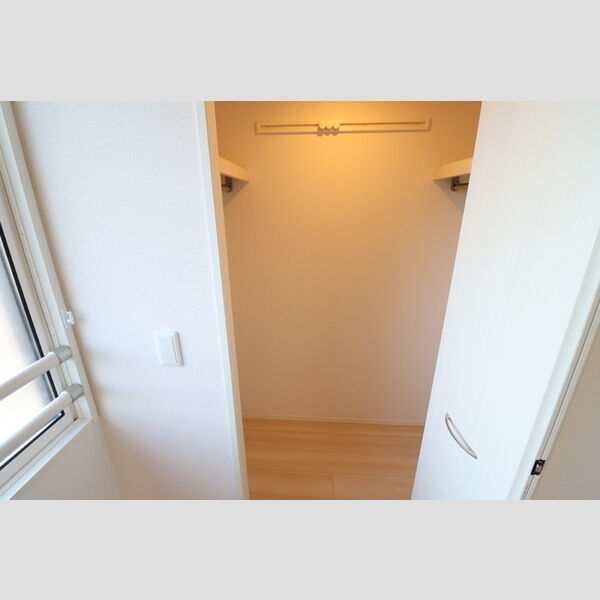 ポトシ302号室 クローゼット