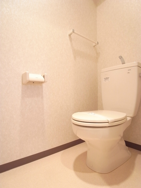 リリックコートアン・シャトー2階 トイレ