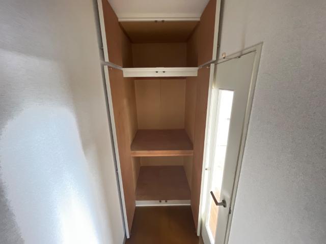 サンセヴィラージュ 廊下収納