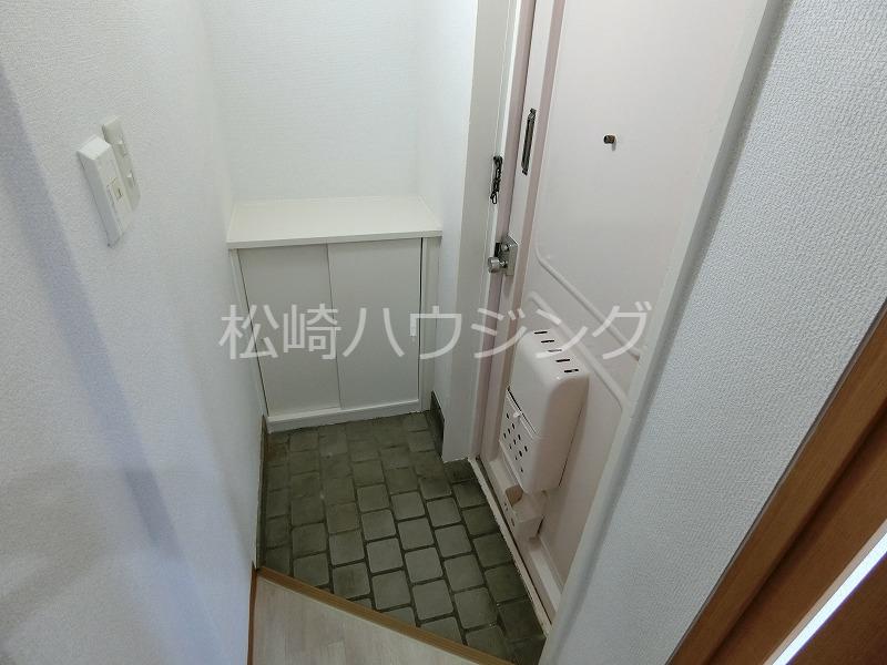 山下ビル2階 玄関