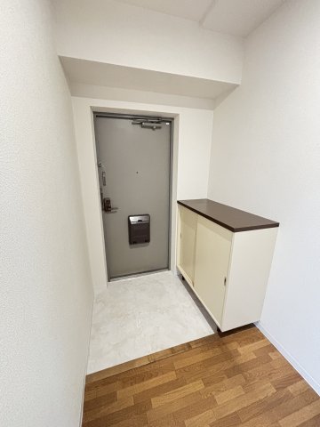エミネンス和晃Ｂ棟B102号室 玄関