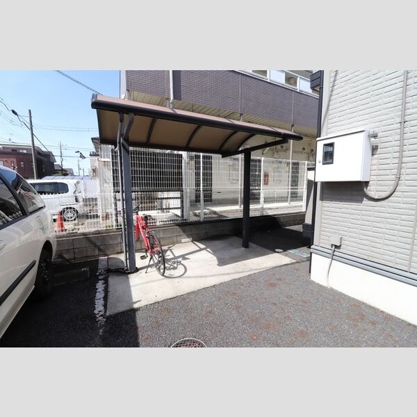 ルミエール 駐輪場