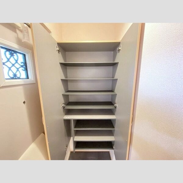 シャトーフェニックスⅡ　B シューズボックス