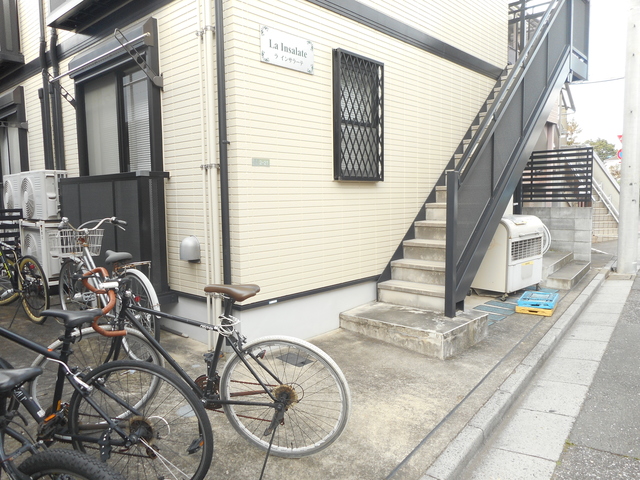 ラ・インサラーテ エントランス