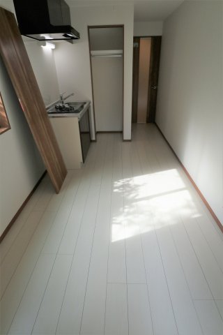 T＆FレジデンスⅥ101号室 寝室