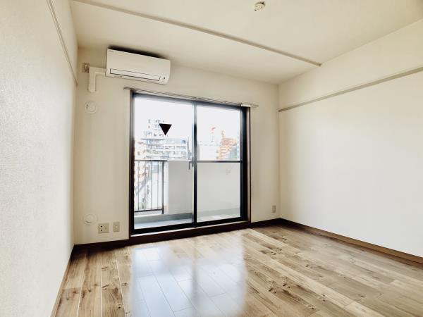 メゾンベール南麻布4階 リビング