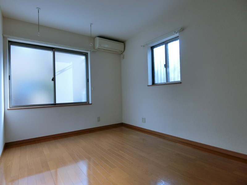 北大塚アパートメント1階 同物件別部屋の写真となります。