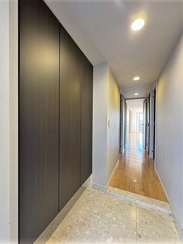 ビー・サイト 玄関　※前回募集時2024年1月の写真