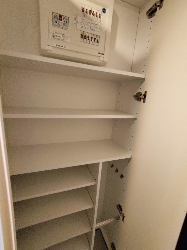 シーズンフラッツ新御徒町イースト3階 収納