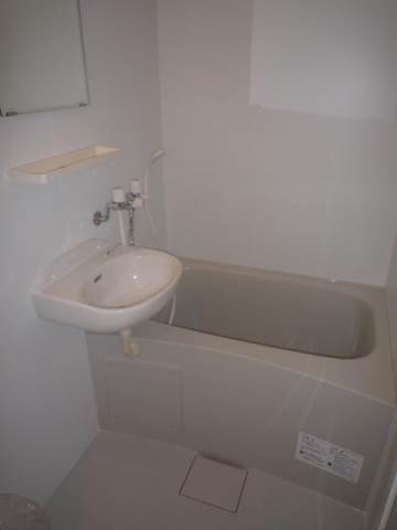 Ｗｉｎｄｙ Ｈｉｌｌｓ 横浜吉野町3階 部屋その他