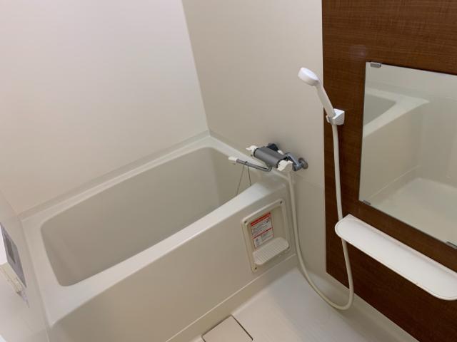 コンフィード202号室 バス