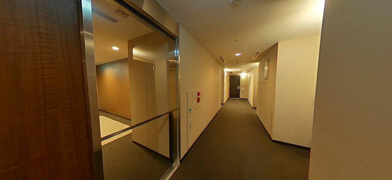 Ｇａｒｄｅｎ　Ｉ’ｌｌ　Ｙｏｔｓｕｙａ10階 共用部廊下