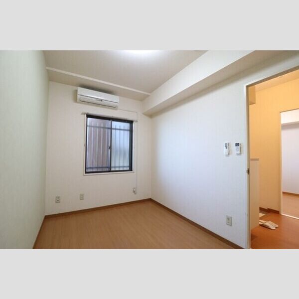 ユイト・SVP302号室 洋室　5帖