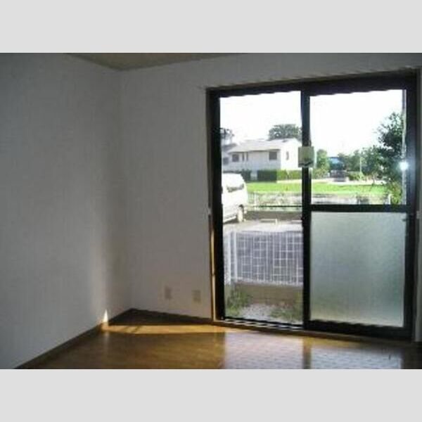 クイーンハイツ　Ⅱ 洋室