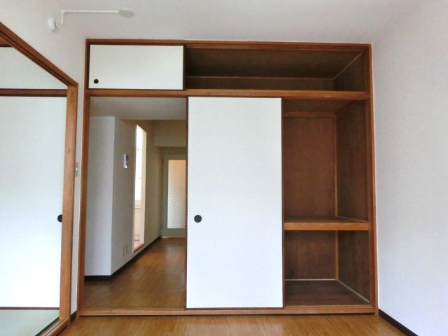 山手台パストラル 洋室１　※別号室の参考写真です(現況優先・仕様違いの場合あり)